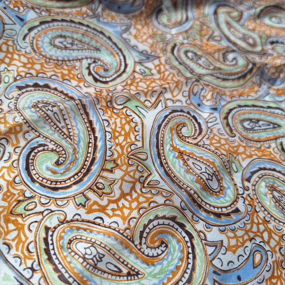 Vintage Silk Scarf Paisley Print Square Shaped Handmade Real Pure Silk Pretty - Picture 12 of 17